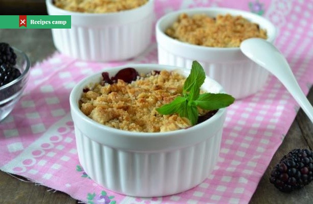 Recipe  Pear and blackberry crumbles