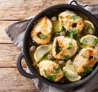 Baked cod with lemon and garlic