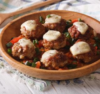 Baked meatballs with cheese