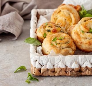 Cheese buns with ham 