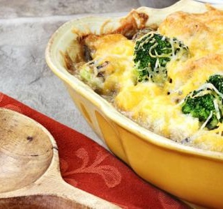 Cheesy Mushroom and Broccoli Casserole