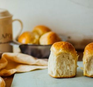 Ukrainian Garlic Bread