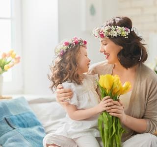 The second Sunday in May belongs to Mother's Day: Take a look with us at the history of motherhood celebrations…
