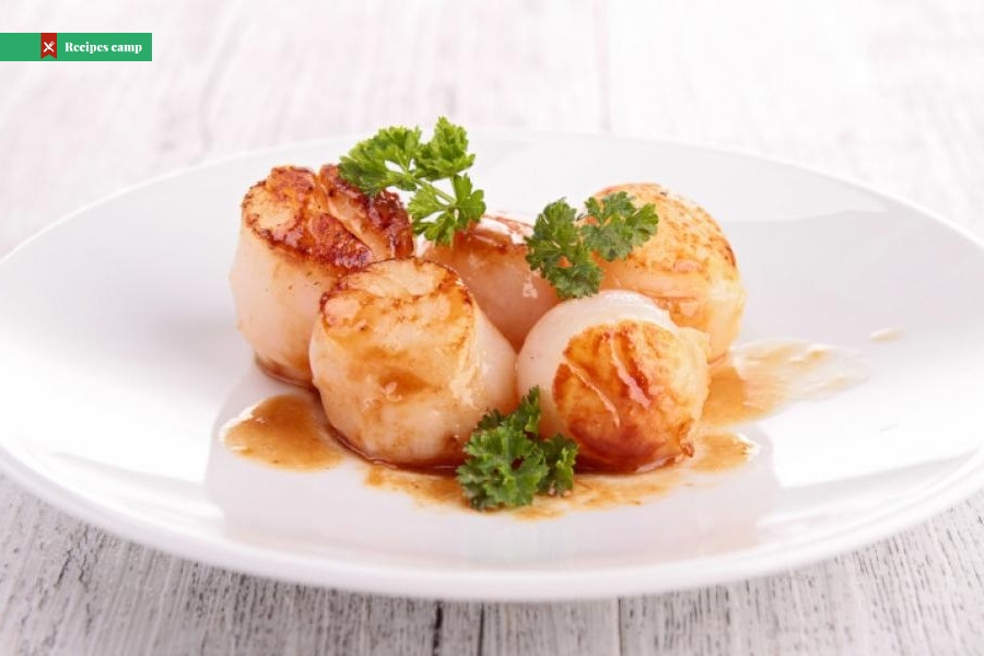 Creamy Butternut Squash Puree with Scallops and Bacon